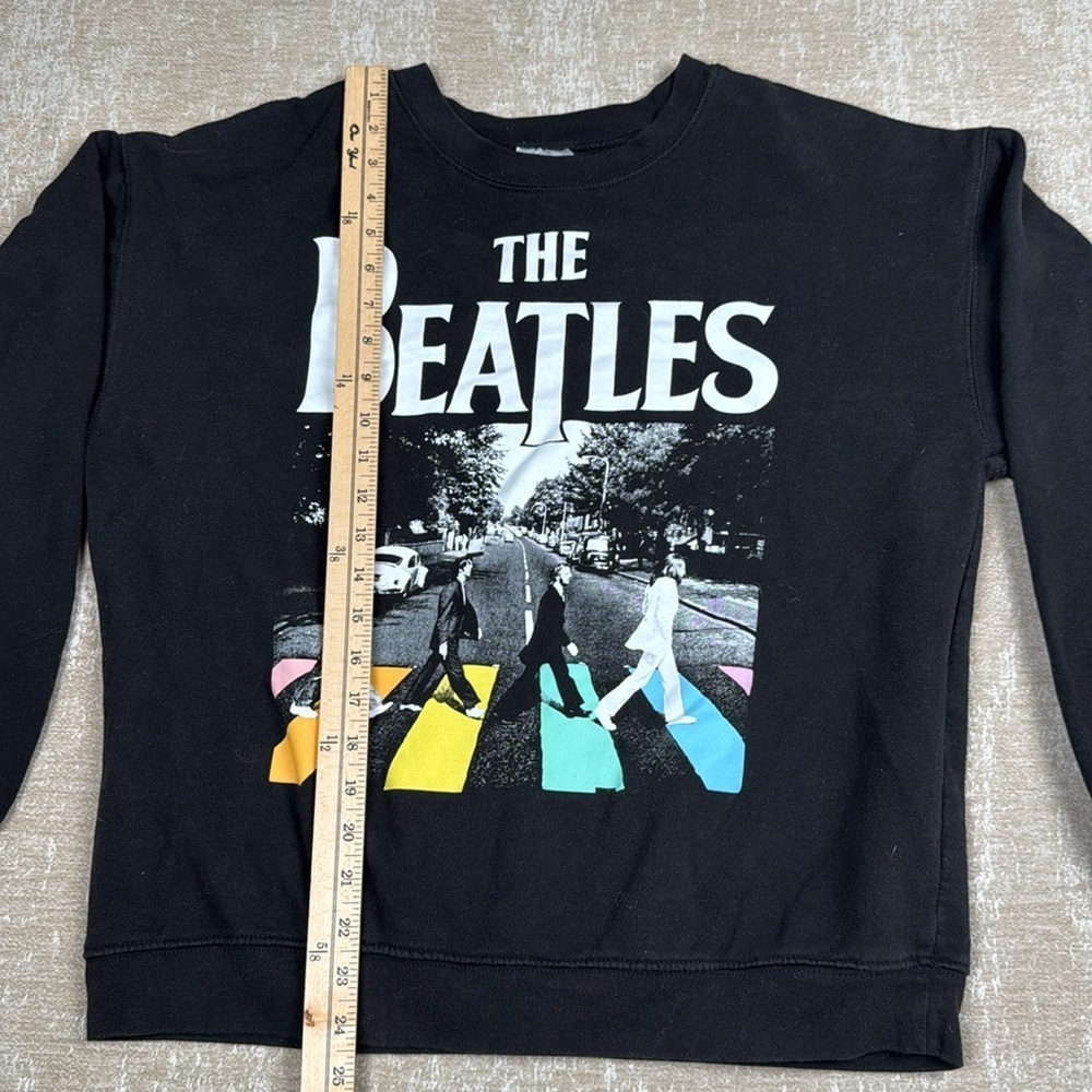 TheBeatles Junior X-Large15-17 Black Sweatshirt Abbey Road Crosswalk Apple Corps - Picture 5 of 8